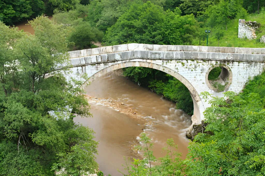 Dariva Promenade and Kozija Ćuprija